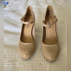 Cityclassified Tan Heels with Strap and Rounded Toe